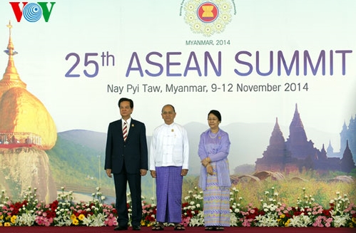 Premierminister Nguyen Tan Dung nimmt am ASEAN-Gipfel teil